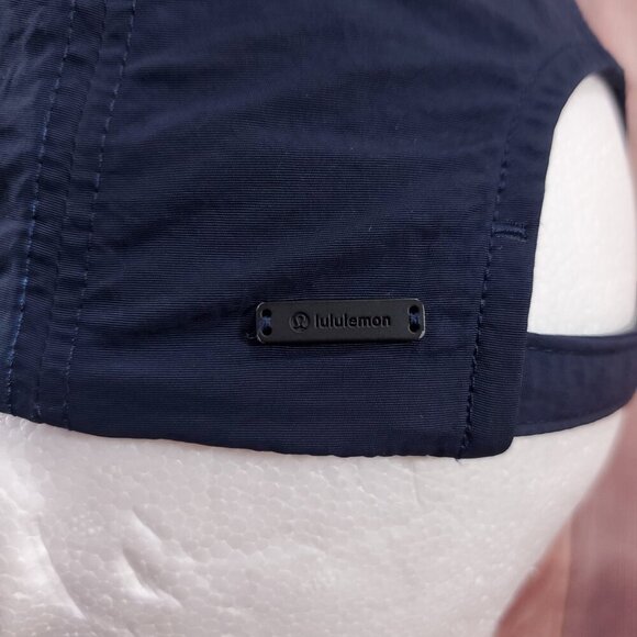 *FLAW READ* Lululemon Womens Baller Hat Logo Patch Navy Blue Fits Small - Picture 13 of 16